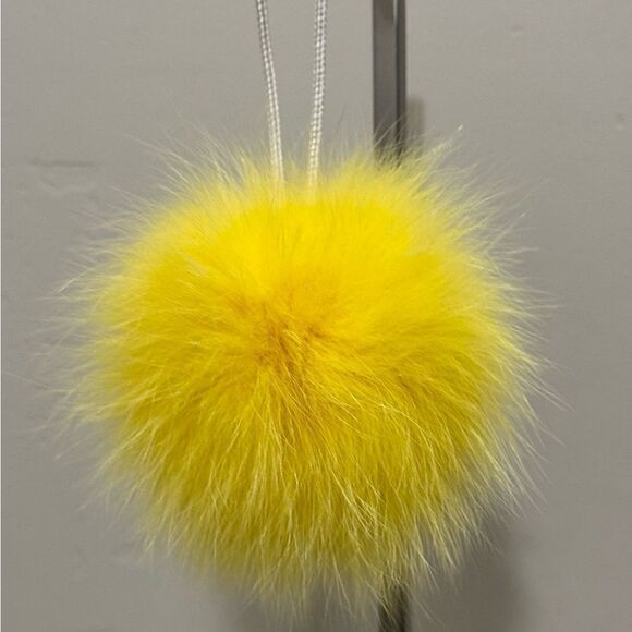 Yellow Handmade Luxury Real Fox Fur Shoulder Bag/Crossbody & Fox Fur Ball Charm - Picture 14 of 17